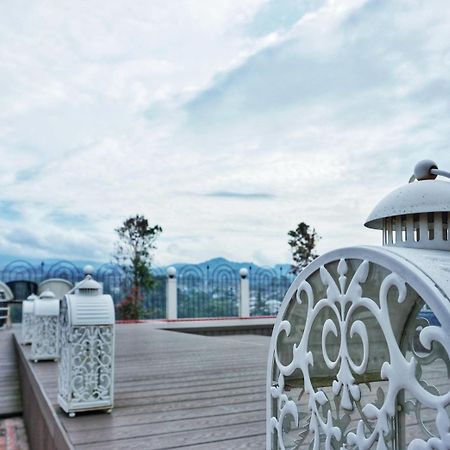 Cinnamon Hotel Boutique Syariah Tutugan Экстерьер фото