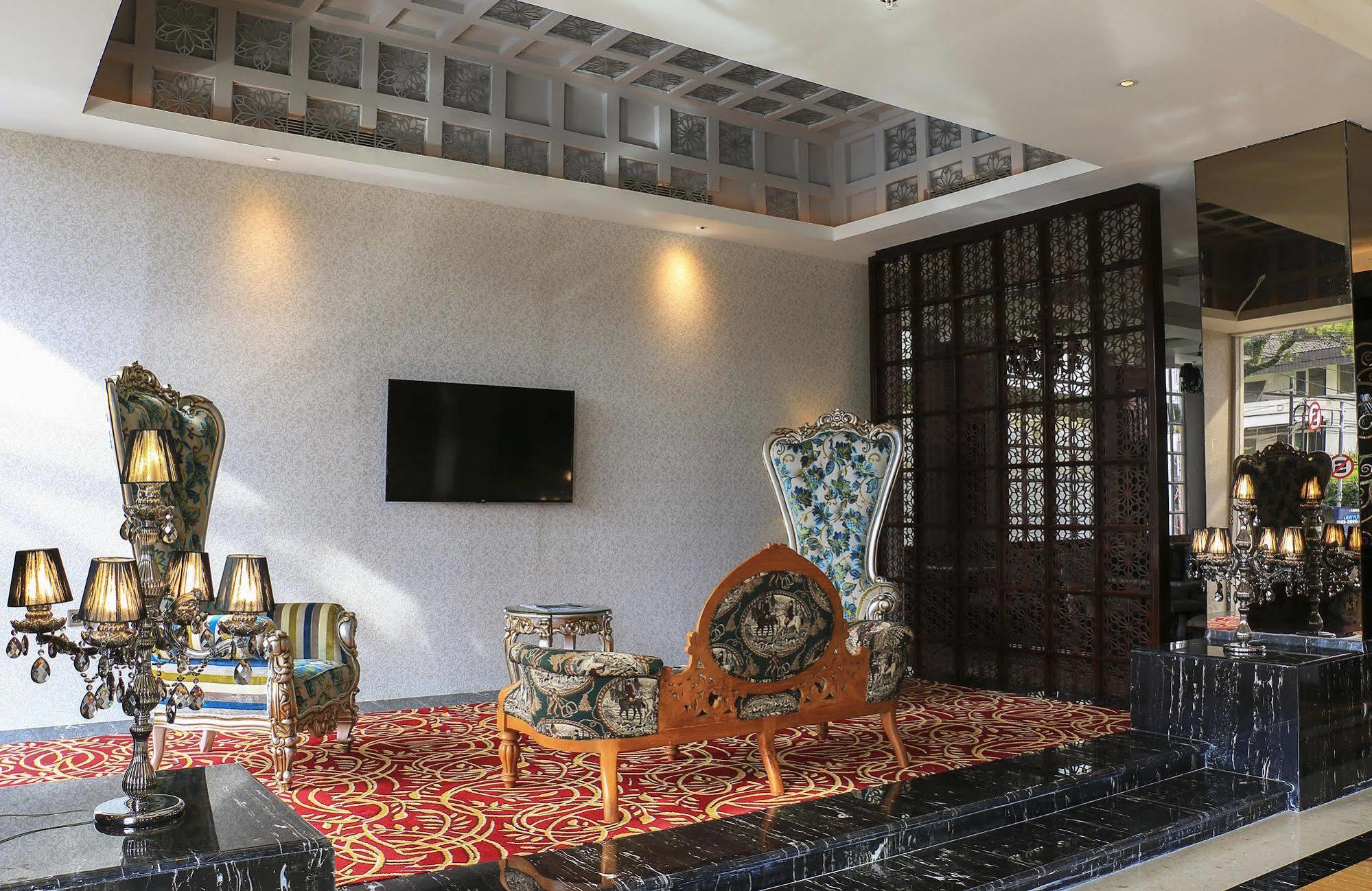 Cinnamon Hotel Boutique Syariah Tutugan Экстерьер фото