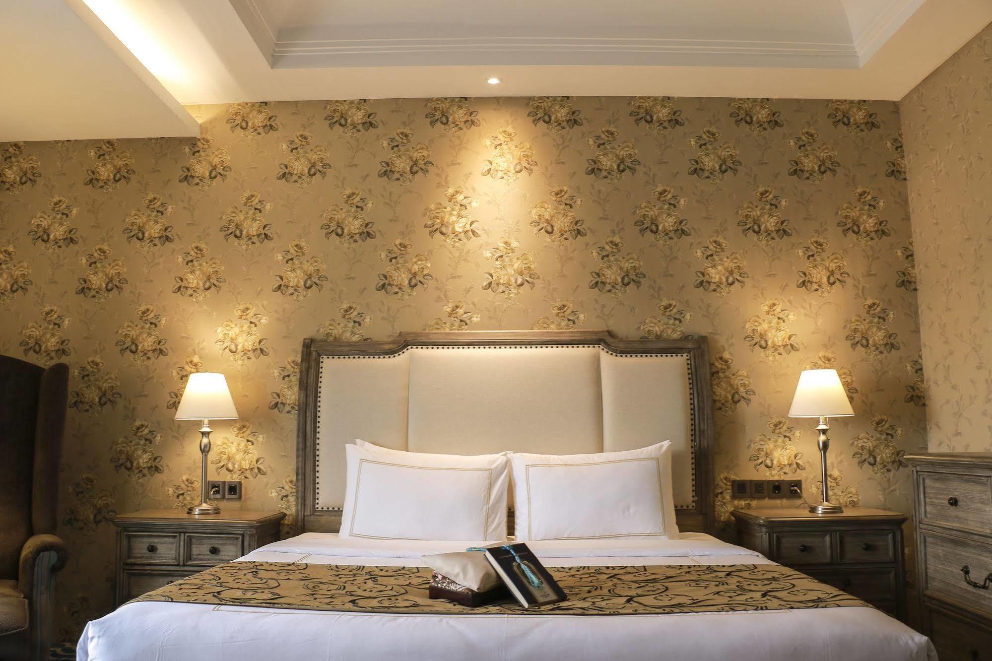 Cinnamon Hotel Boutique Syariah Tutugan Экстерьер фото